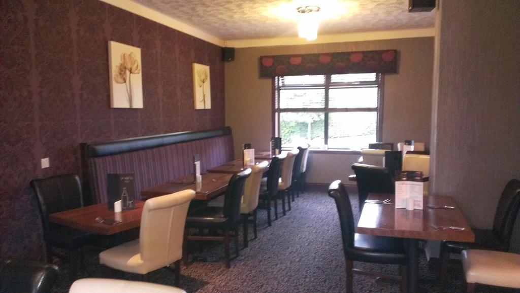The Thistle Inn Cumnock Extérieur photo